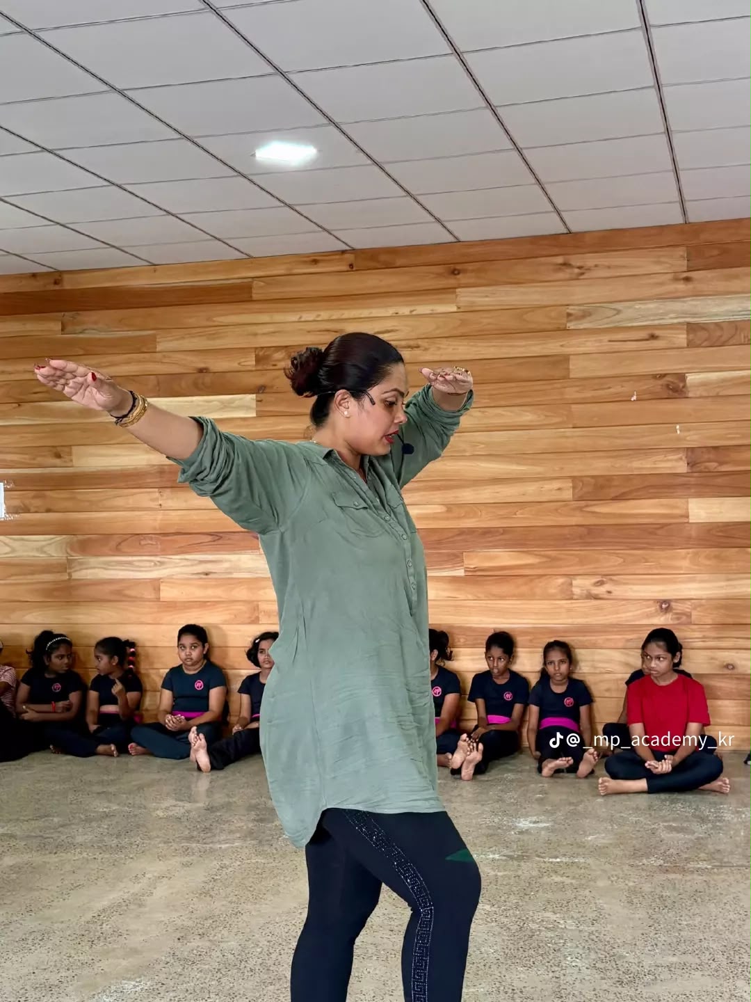 Menaka Peiris Dancing Academy moment 1